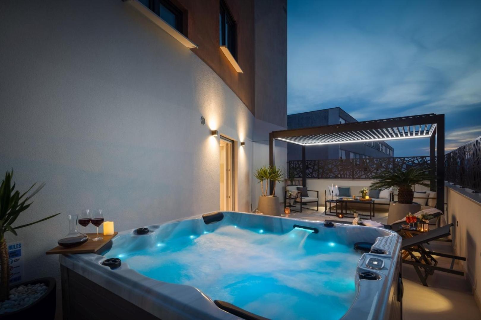 Luxury Apartment Silvery In Split Center With Jacuzzi, Sauna And Parking Exterior foto