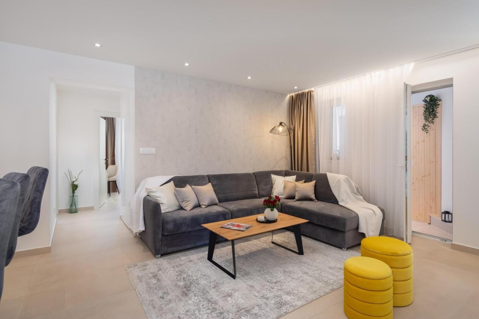 Luxury Apartment Silvery In Split Center With Jacuzzi, Sauna And Parking Exterior foto