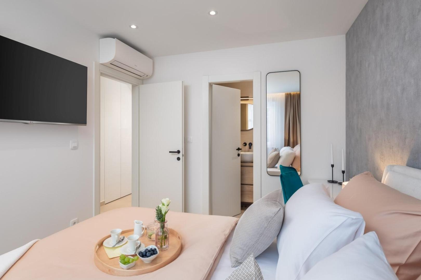 Luxury Apartment Silvery In Split Center With Jacuzzi, Sauna And Parking Exterior foto